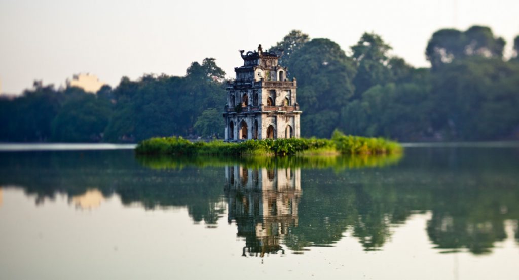 Hoan Kiem Lake - Hanoi sightseeing by private car