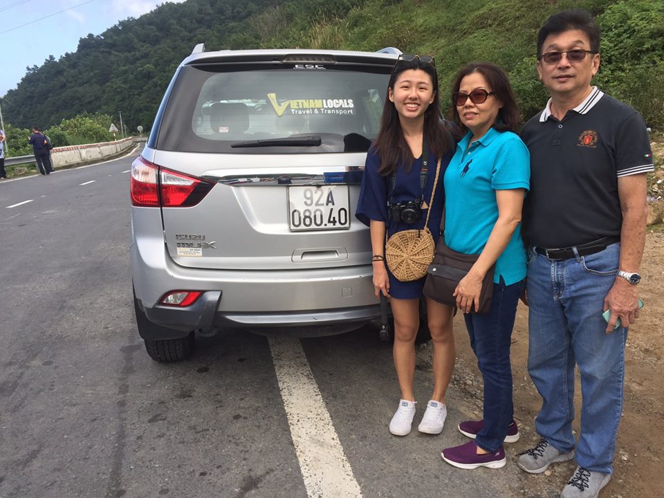 Happy travelers rental Vietnam Private Car