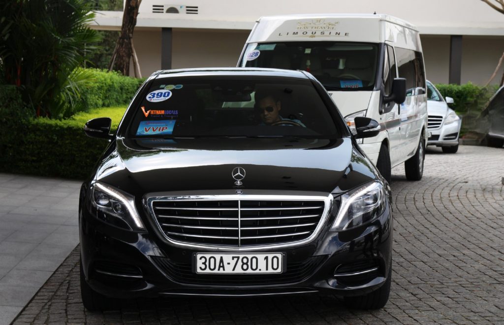 Da Nang airport to Vedana Resort by private car