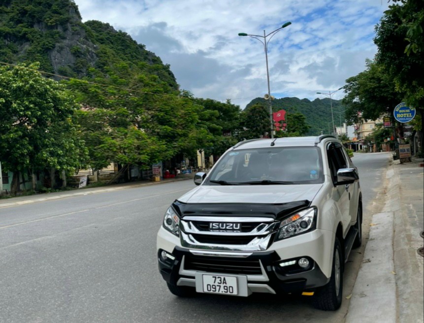 Phong Nha Private Car to Dong Hoi airport